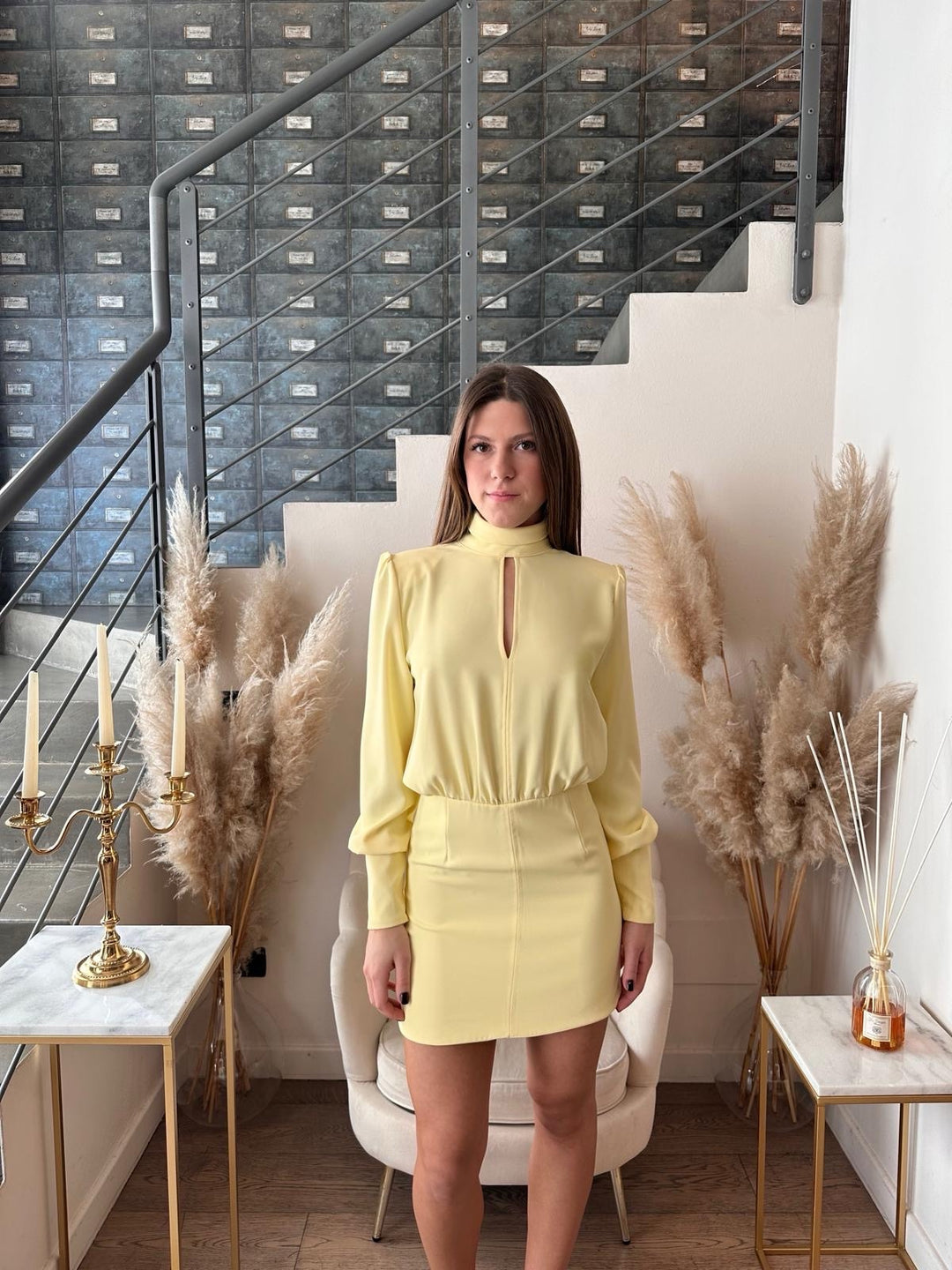 ABITO LUMINA SCOLLO SCHIENA