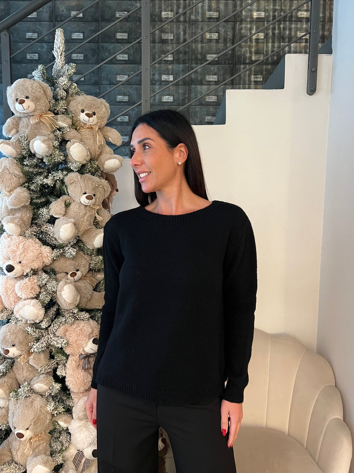 MAGLIONE FIOCCHI SCHIENA