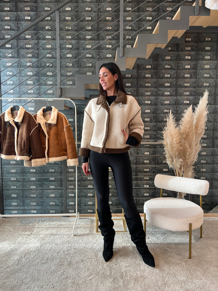 GIACCA MONTONE CORTO