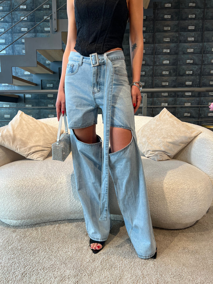 JEANS CUT OUT CINTURA