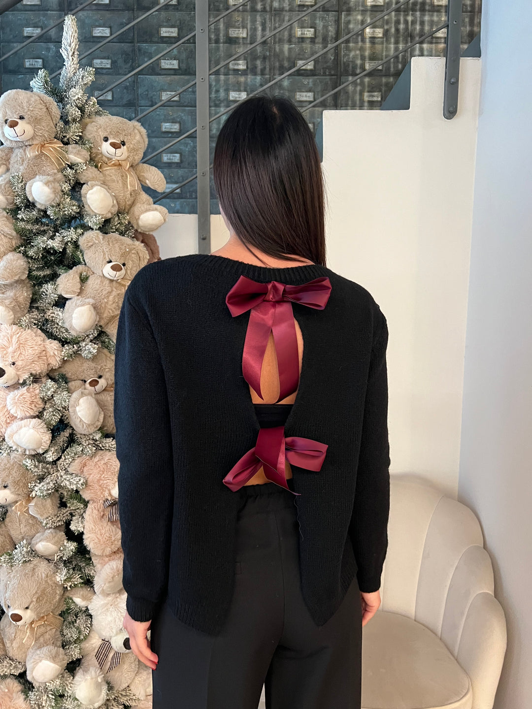 MAGLIONE FIOCCHI SCHIENA