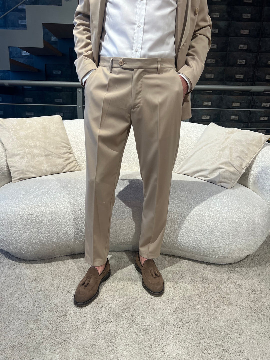 COMPLETO GEORGE BEIGE