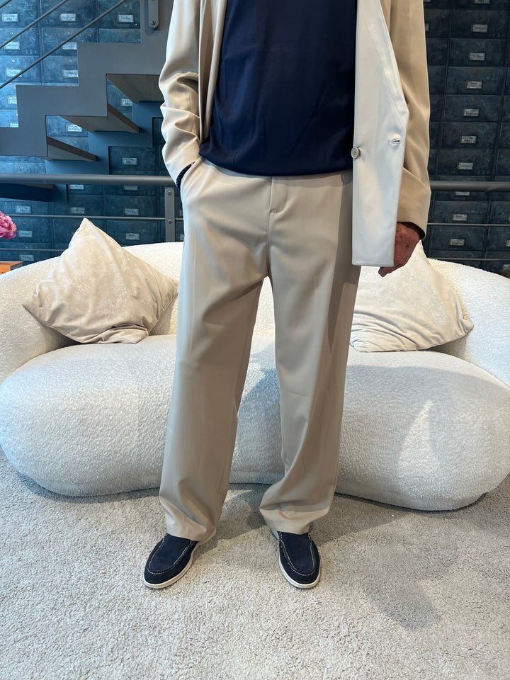 COMPLETO ROBERT BEIGE
