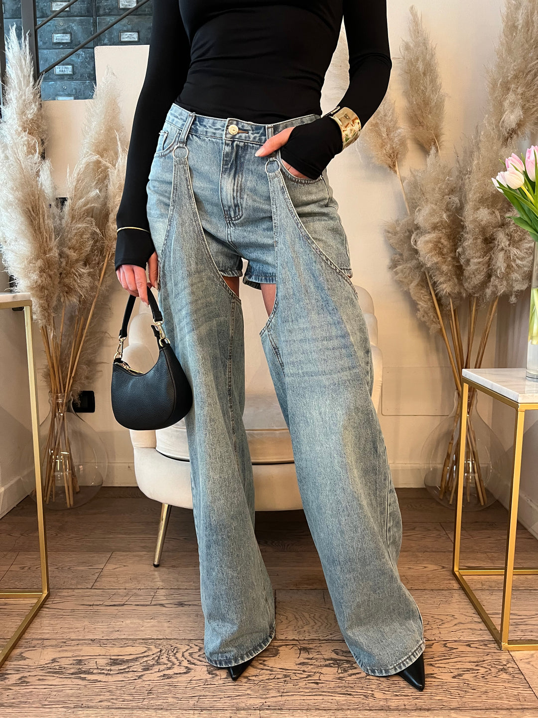 JEANS CUT OUT