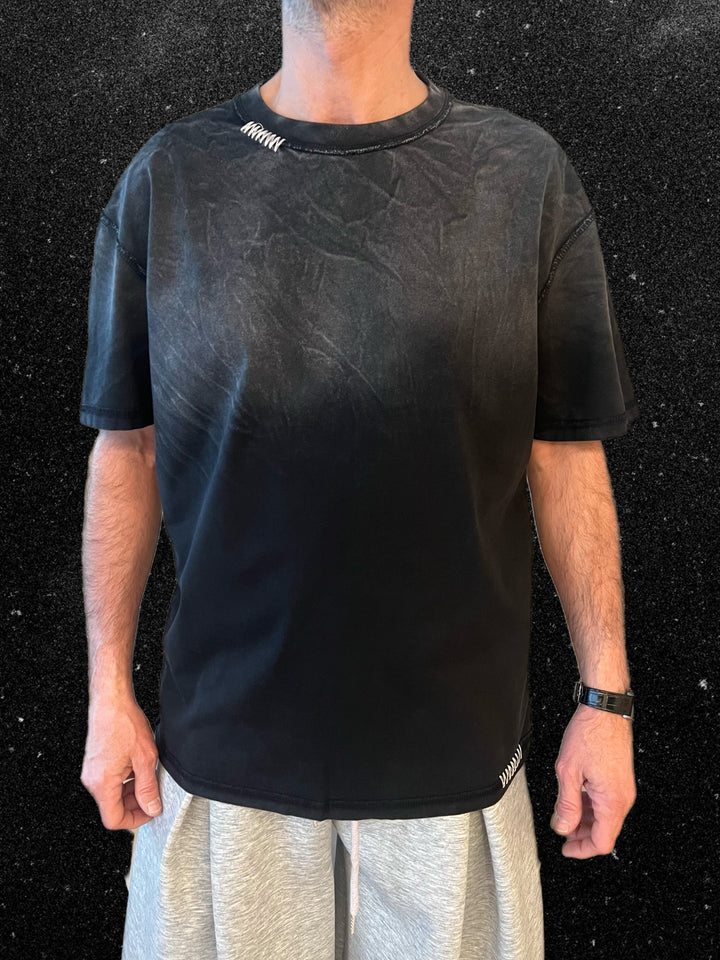 T-SHIRT RICAMO NERO
