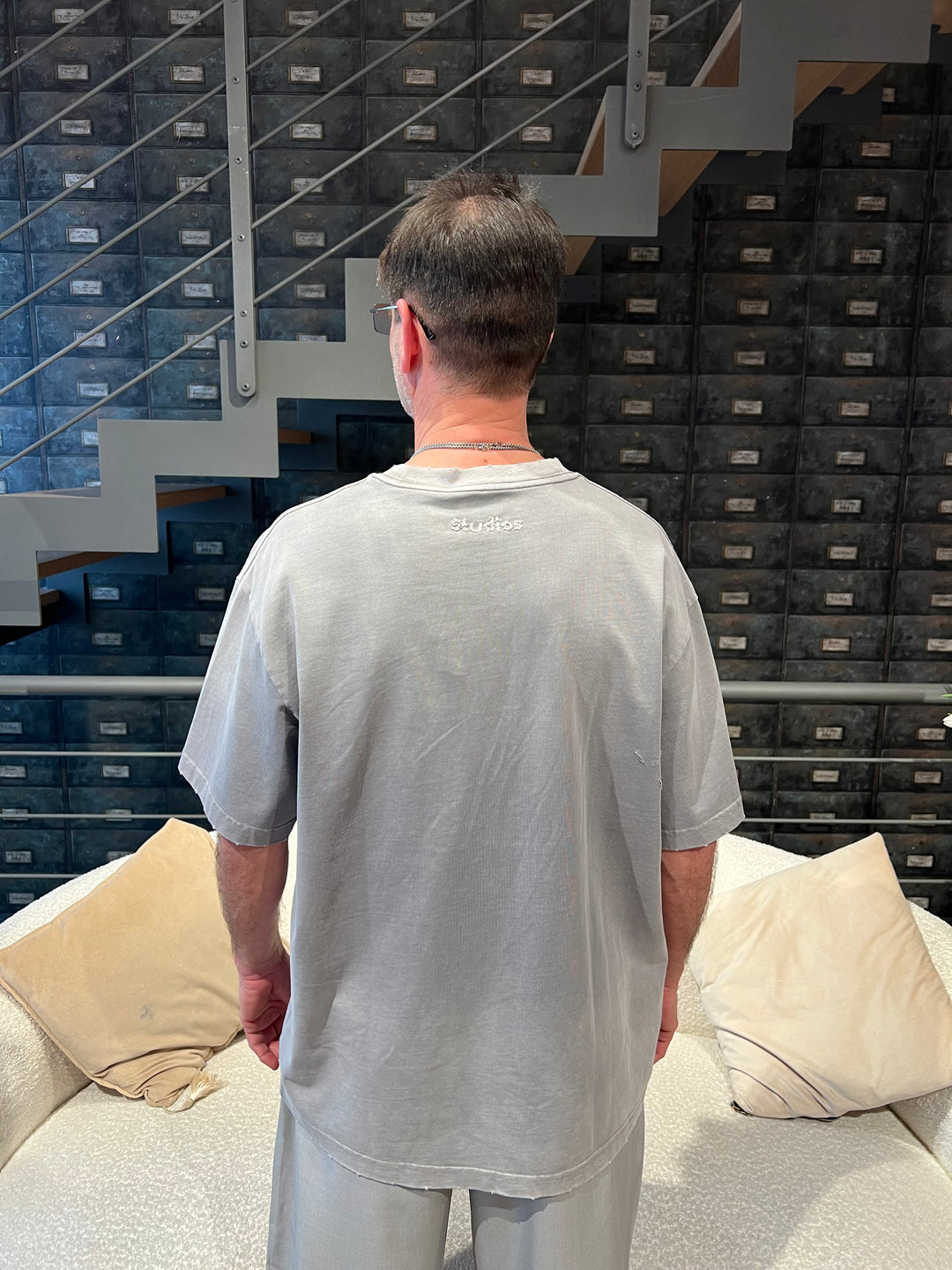 T-SHIRT RICAMI GRIGIO