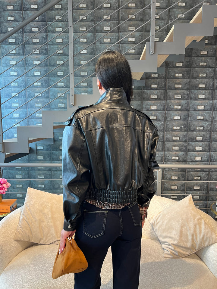 BOMBER ELISA