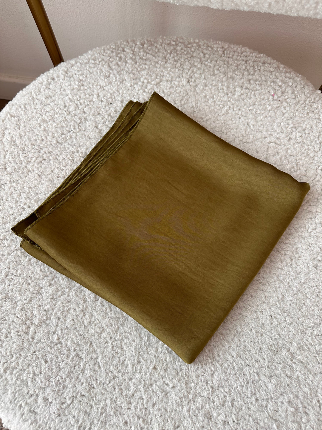 STOLA SATIN