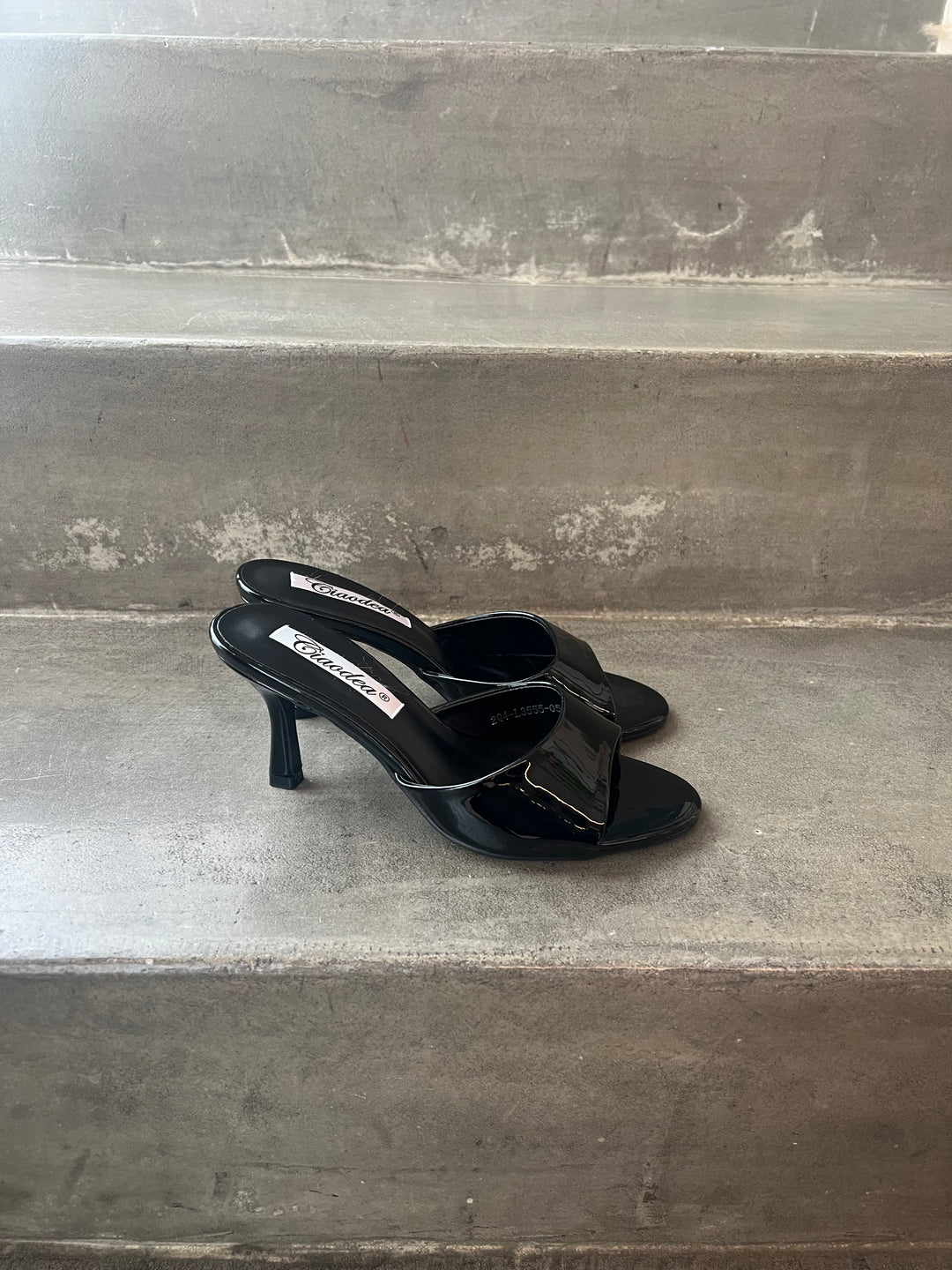 MULES VERNICE