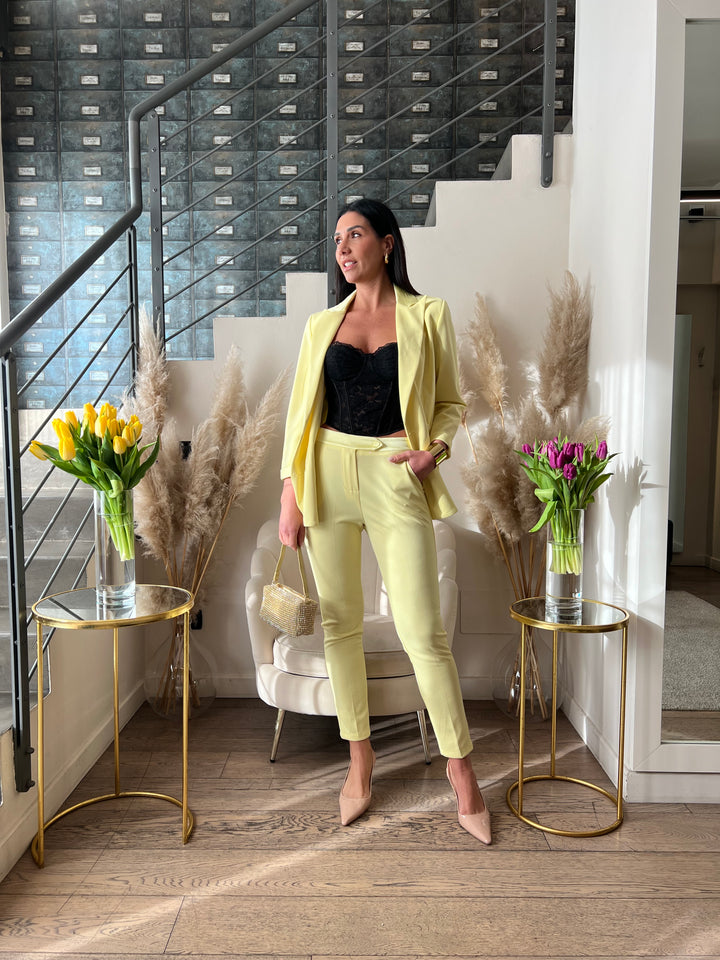 COMPLETO KELLY GIALLO