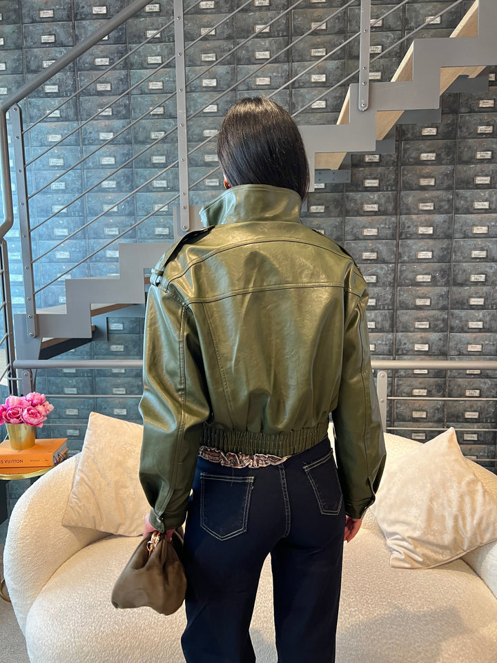 BOMBER ELISA