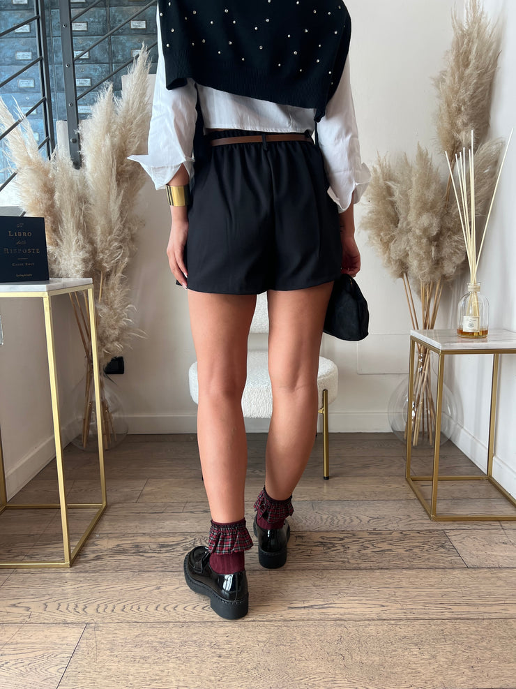 SHORTS PIEGHE