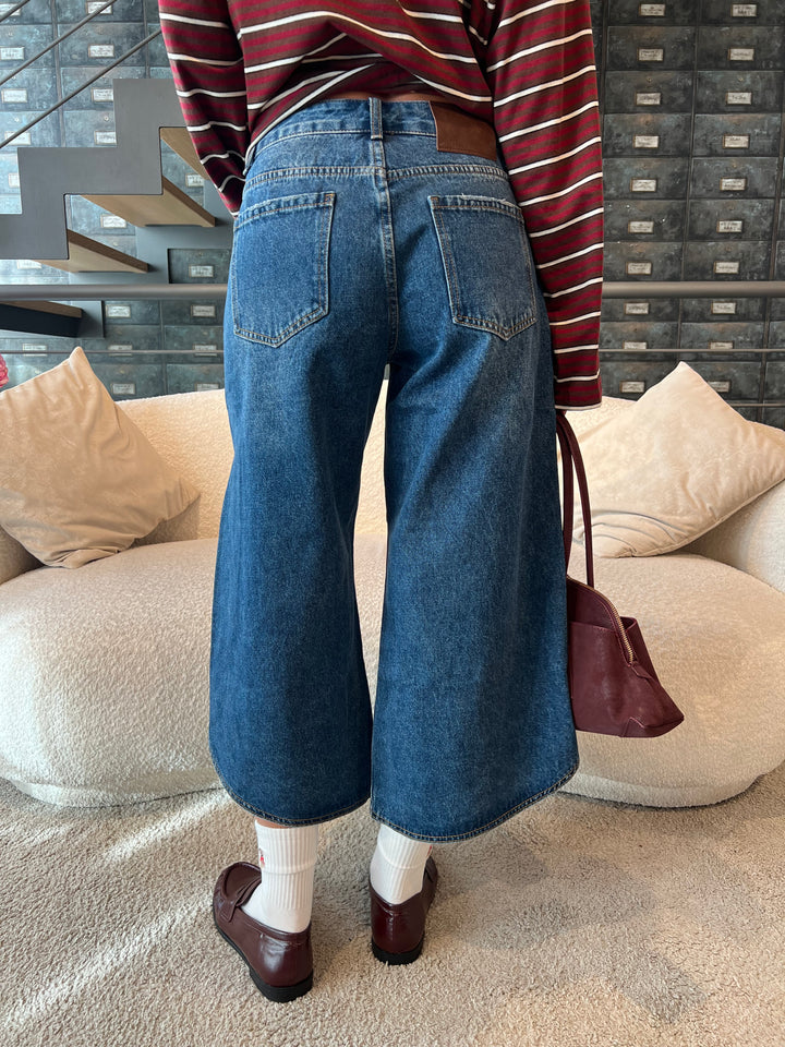 BERMUDA JEANS