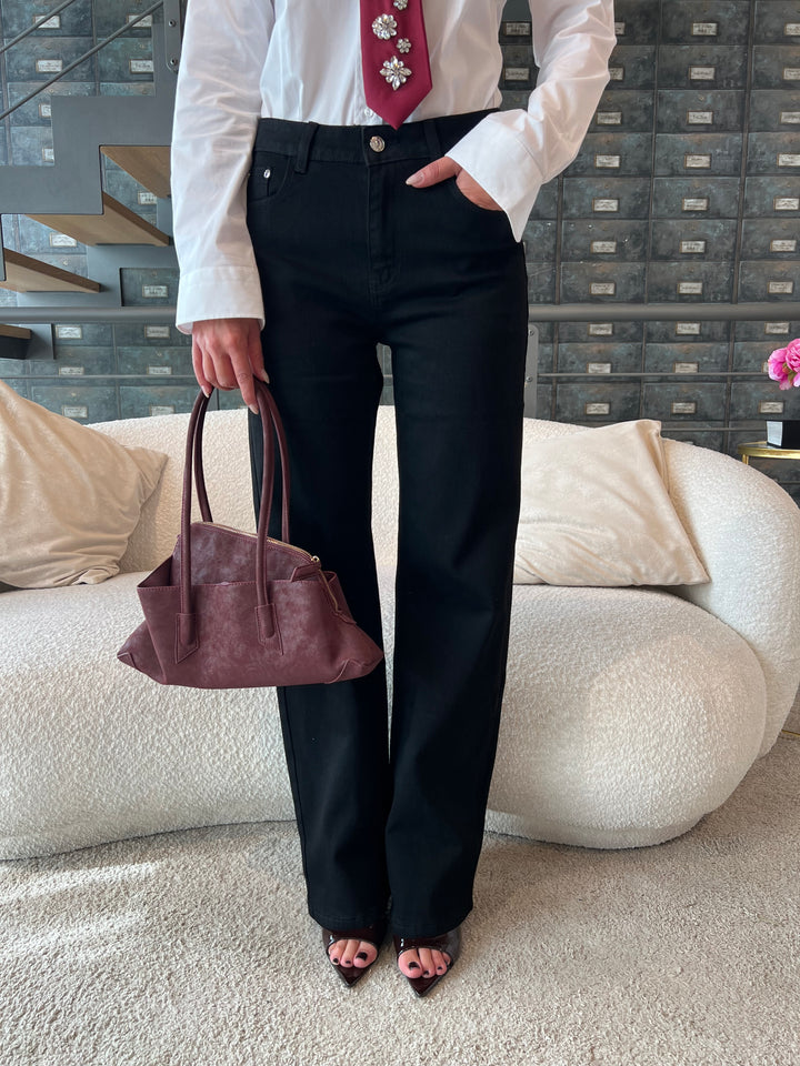 JEANS NERO TAGLI STRASS