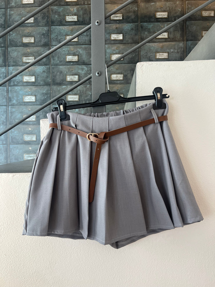 SHORTS PIEGHE